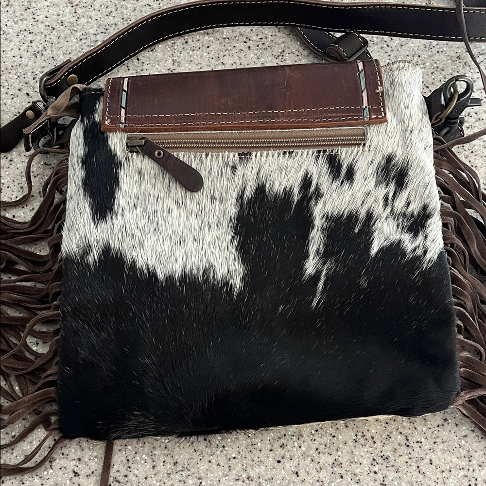Brown and Cream Fringe Handbag - Picture 3 of 4